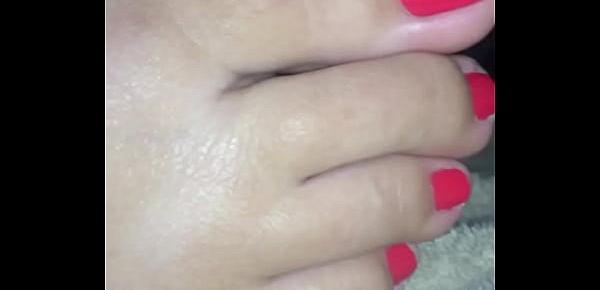  Cum on wife’s hot toes